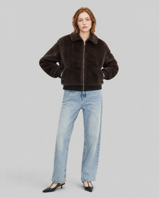 Manteau en fausse fourrure zipp&eacute; marron