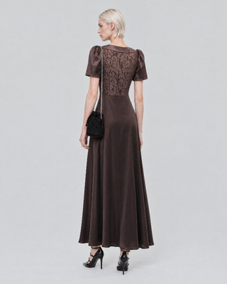 Robe longue avec dentelle marron