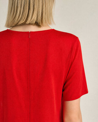 Robe longue en satin rouge