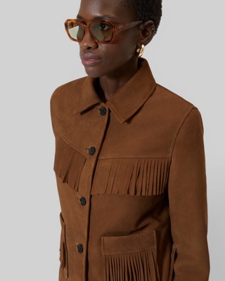 Blouson en cuir su&egrave;de avec franges camel