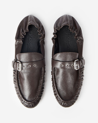 Mocassins en cuir marron
