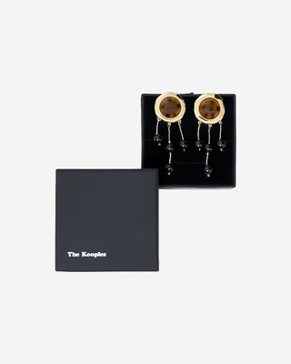 Boucles d'oreilles dor&eacute;e